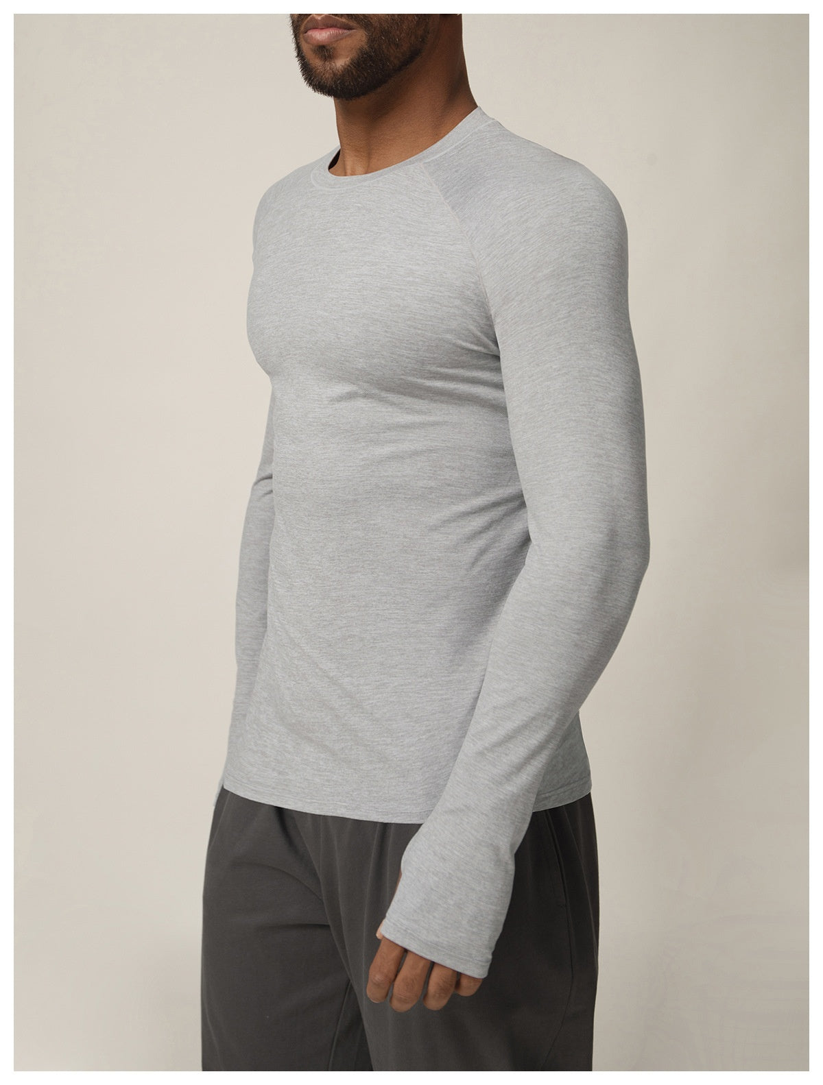 Quick-drying long-sleeved T-shirt autumn and winter running fitness tennis training stretch tops outdoor running fitness clothes with finger sleeves