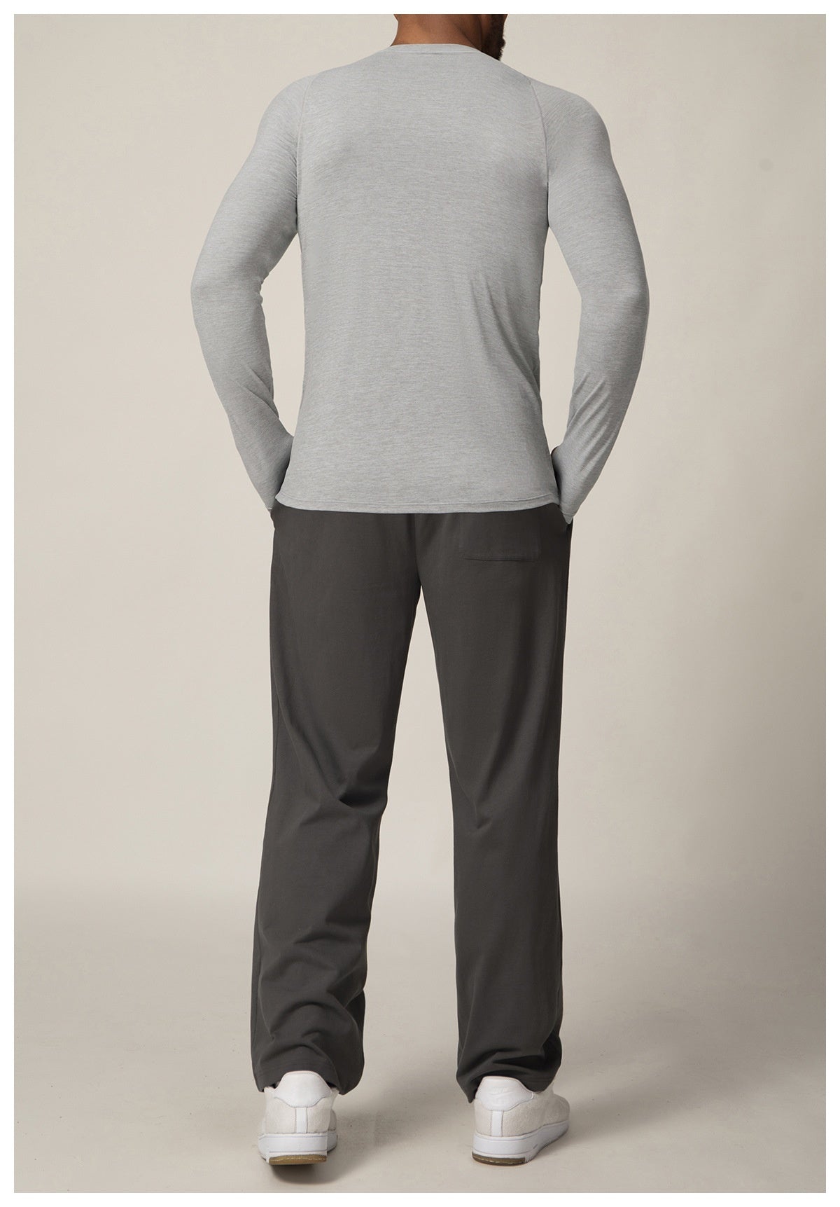 Quick-drying long-sleeved T-shirt autumn and winter running fitness tennis training stretch tops outdoor running fitness clothes with finger sleeves